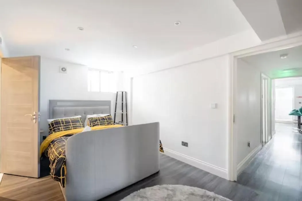 Modern House With Relaxing Hot Tub Daire Uxbridge