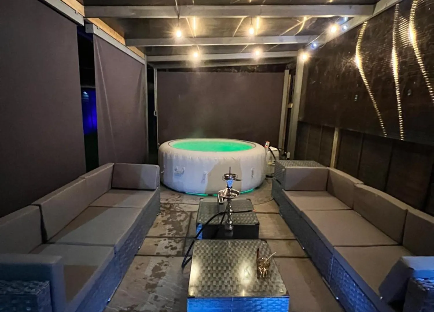 Modern House With Relaxing Hot Tub Apartment Uxbridge United Kingdom